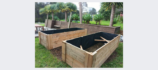 Medium Raised Planter